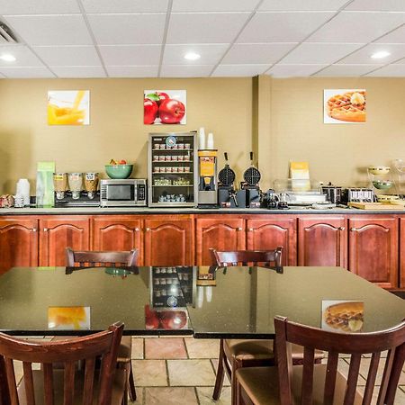 Spark By Hilton Wytheville East Main Street Esterno foto
