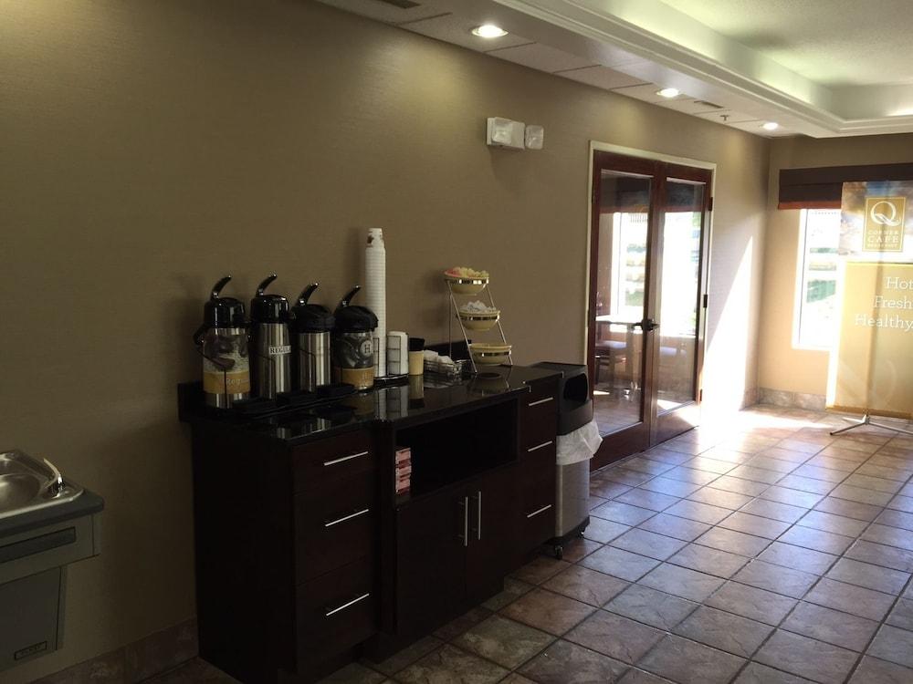 Spark By Hilton Wytheville East Main Street Esterno foto