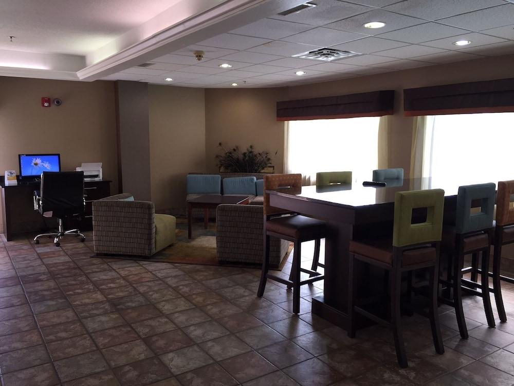 Spark By Hilton Wytheville East Main Street Esterno foto