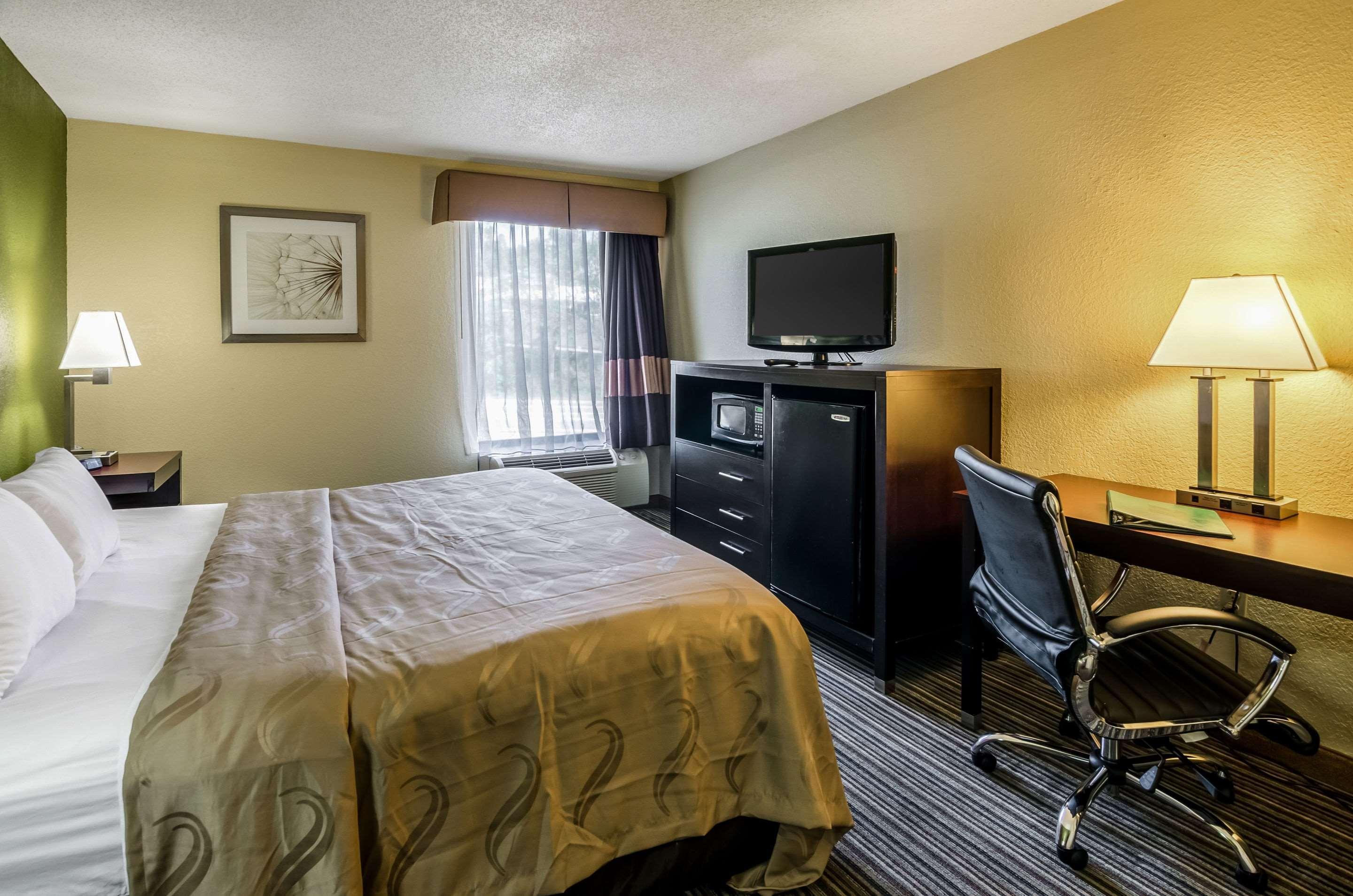 Spark By Hilton Wytheville East Main Street Esterno foto