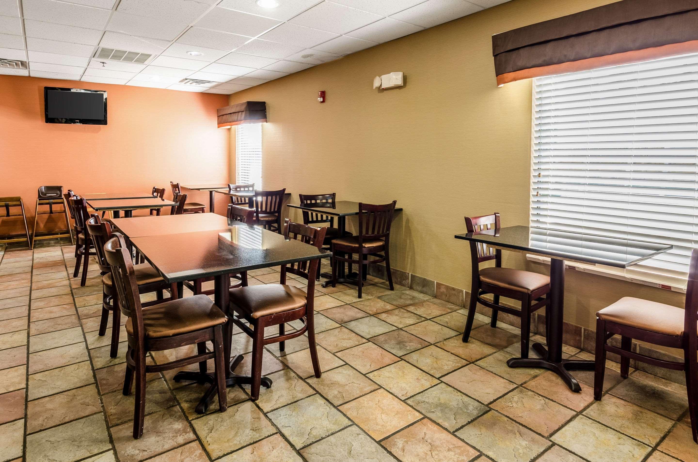 Spark By Hilton Wytheville East Main Street Esterno foto