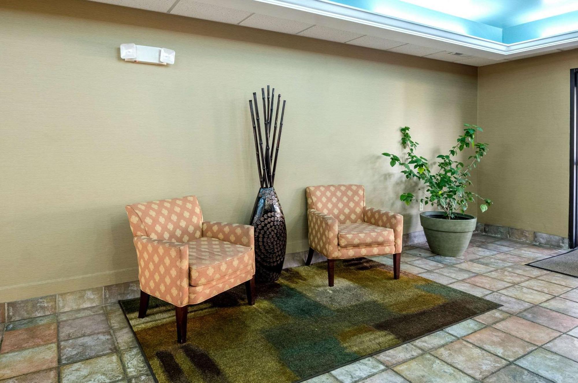 Spark By Hilton Wytheville East Main Street Esterno foto