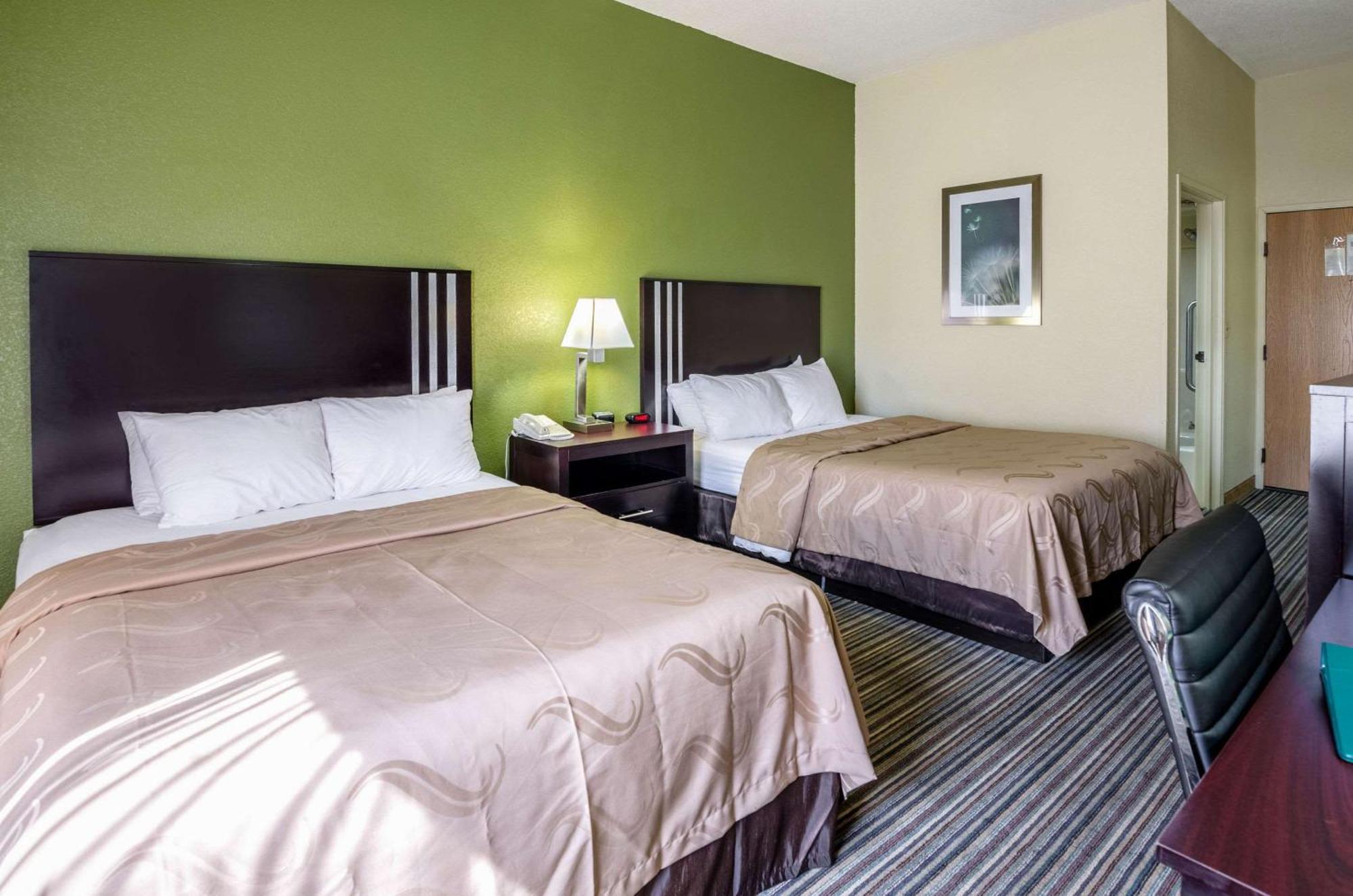 Spark By Hilton Wytheville East Main Street Esterno foto