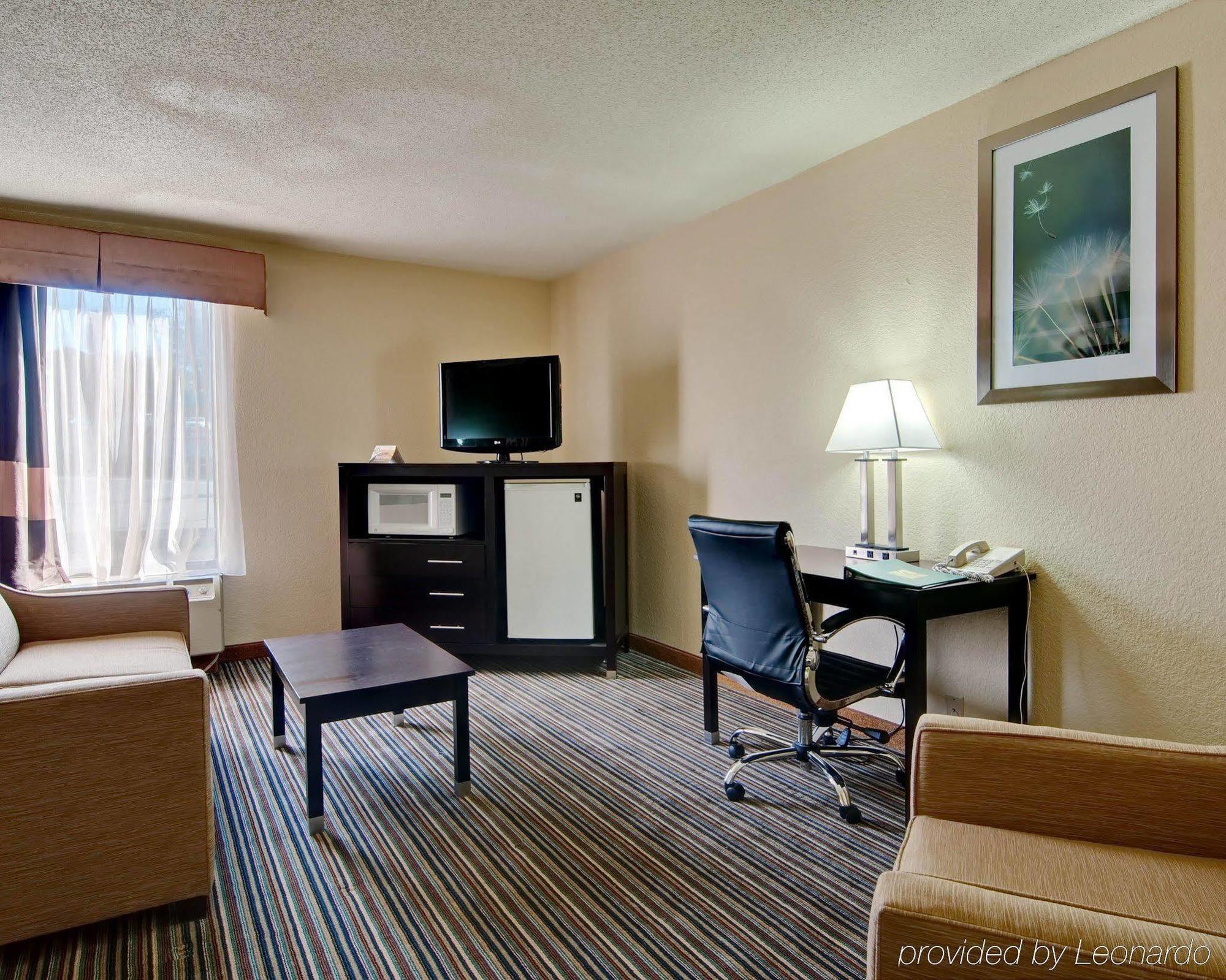 Spark By Hilton Wytheville East Main Street Esterno foto