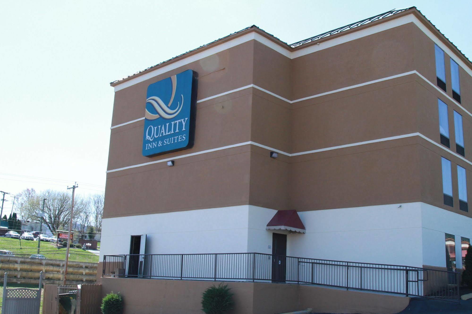Spark By Hilton Wytheville East Main Street Esterno foto