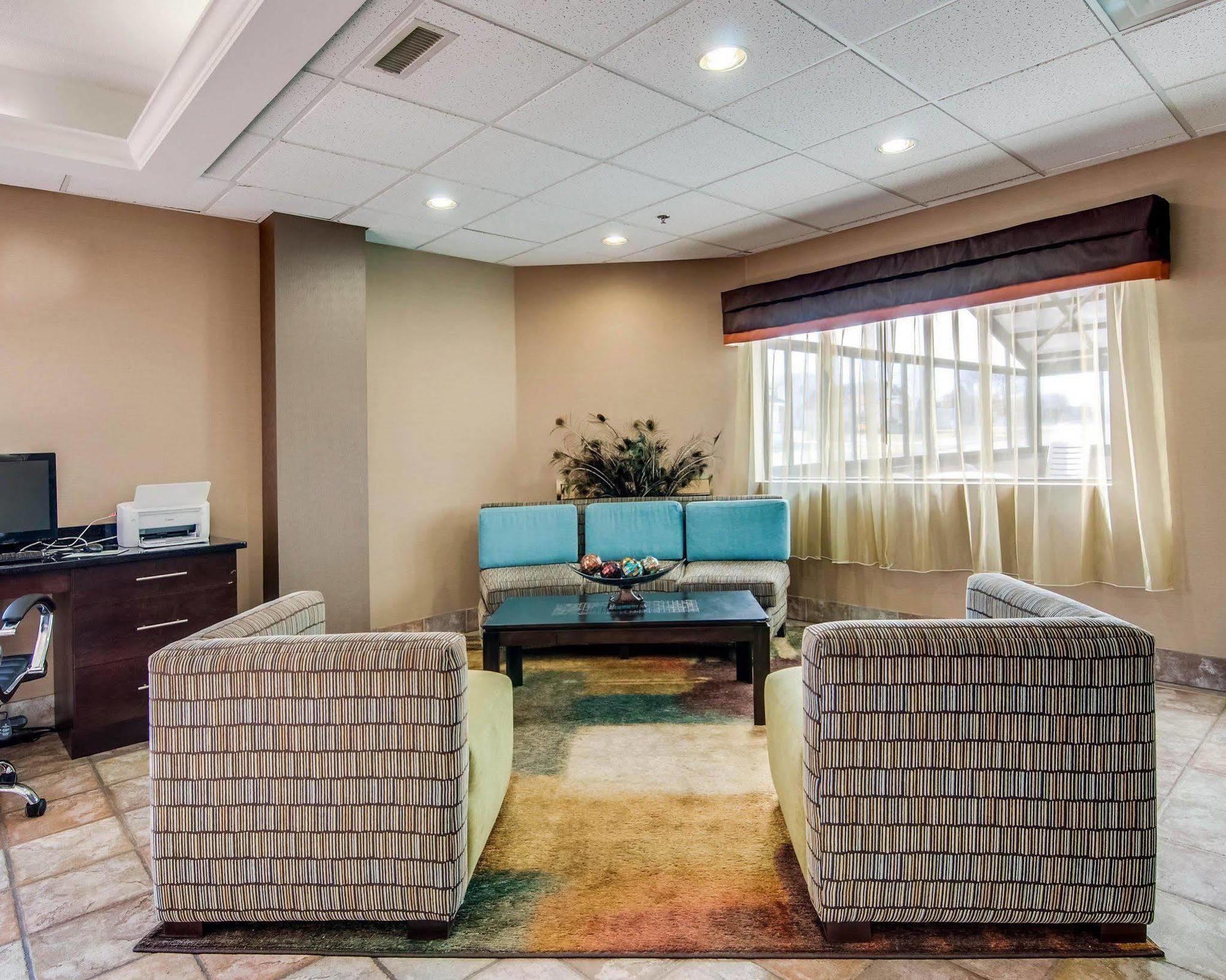 Spark By Hilton Wytheville East Main Street Esterno foto